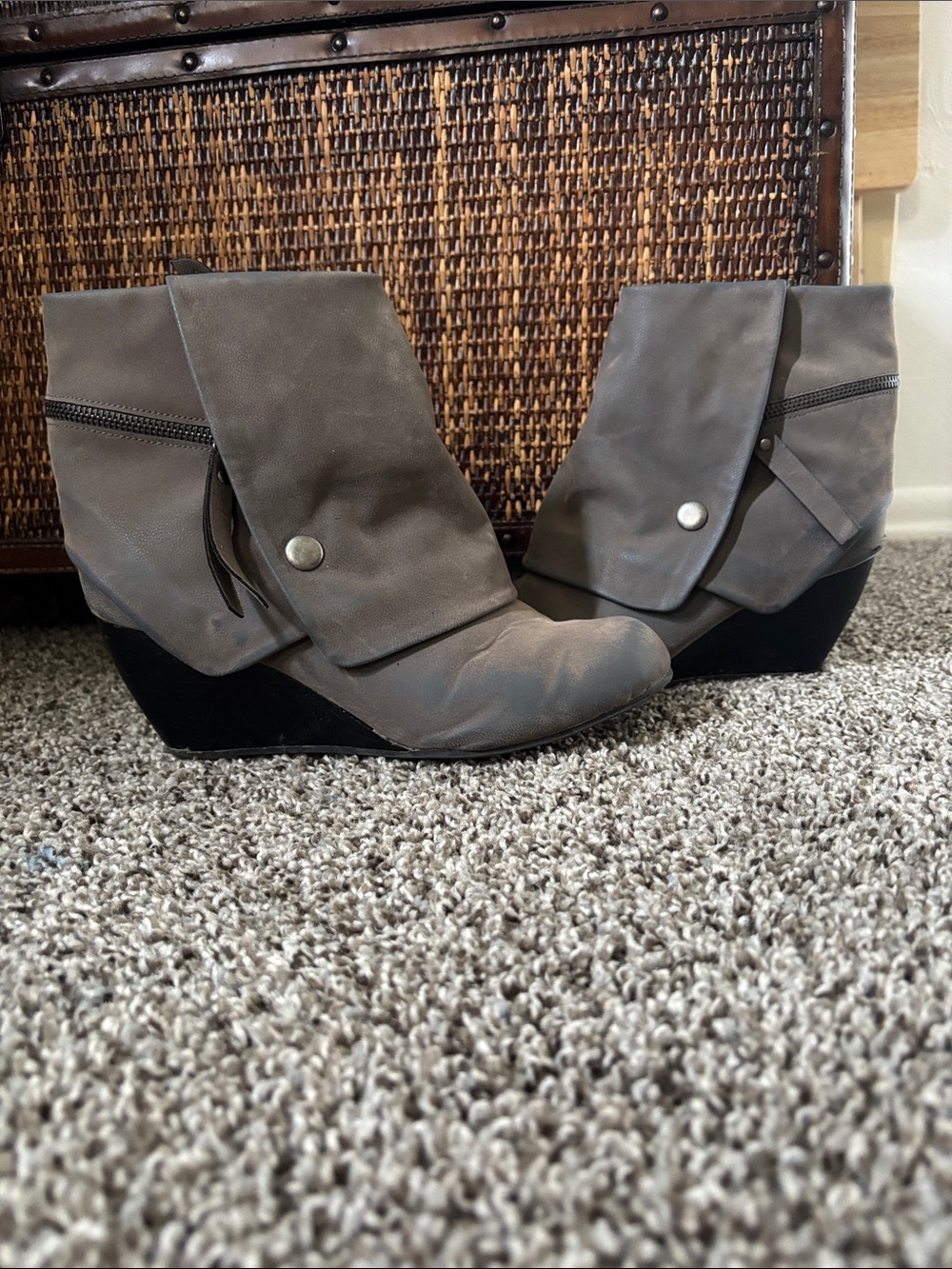 Faded Glory Gray Fold-Over Wedge Booties with Snap Detail